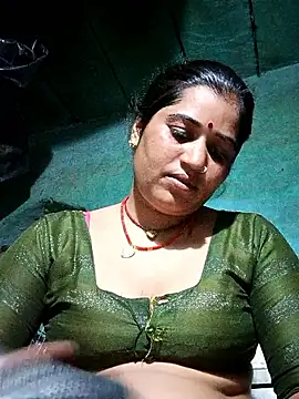 Snapshot of Hot_kamla chatting on 06/21/26, 04:13 Hot kamla online show from 06/21/26, 04:13
