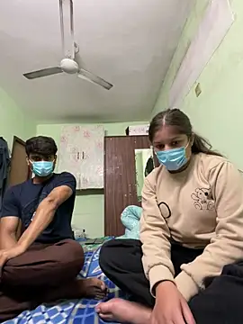 Cute hotzara online show from 12/18/25, 05:56