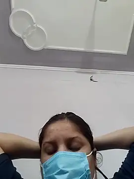 Snapshot of Cute_hotzara chatting on 05/09/26, 10:18 Cute hotzara online show from 05/09/26, 10:18
