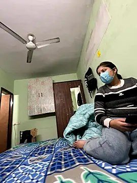 Cute hotzara online show from 11/27/25, 04:24