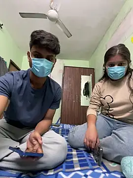 Snapshot of Cute_hotzara chatting on 11/17/25, 04:27 Cute hotzara online show from 11/17/25, 04:27