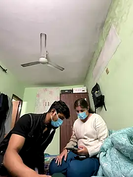 Cute hotzara online show from 12/19/25, 05:00