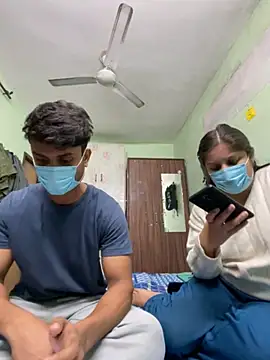 Snapshot of Cute_hotzara chatting on 11/18/25, 04:38 Cute hotzara online show from 11/18/25, 04:38