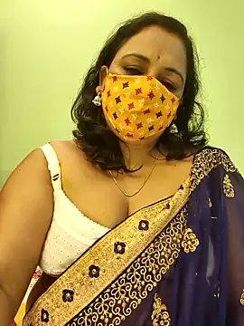 Snapshot of Hena_bhabi chatting on 11/16/25, 08:35 Hena bhabi online show from 11/16/25, 08:35