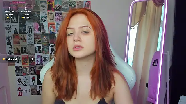 Anora Miller online show from 12/15/25, 08:20