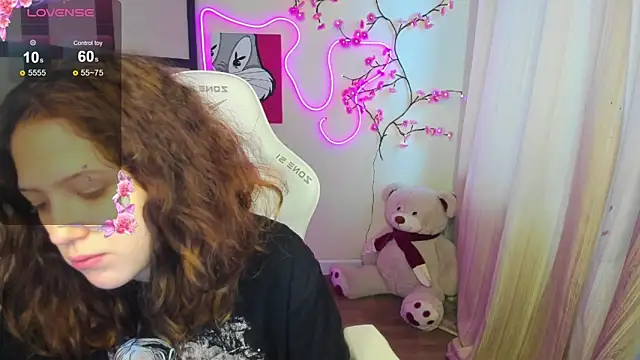 Anora Miller online show from 11/23/25, 08:02