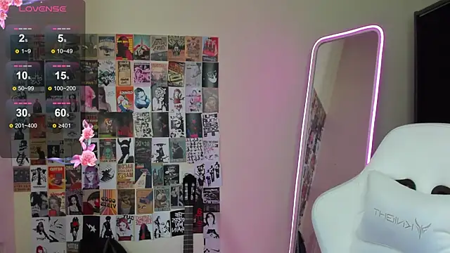 Anora Miller online show from 11/30/25, 09:10