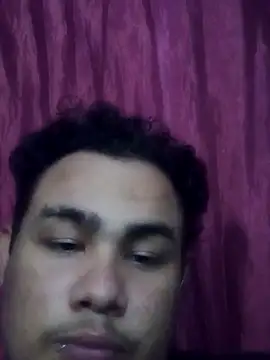 Snapshot of Hell_biy chatting on 11/14/25, 09:02 Hell biy online show from 11/14/25, 09:02