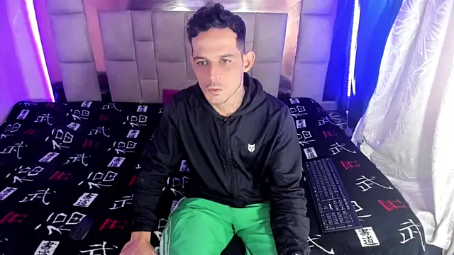 Sexybigjefffx online show from 11/28/25, 05:02