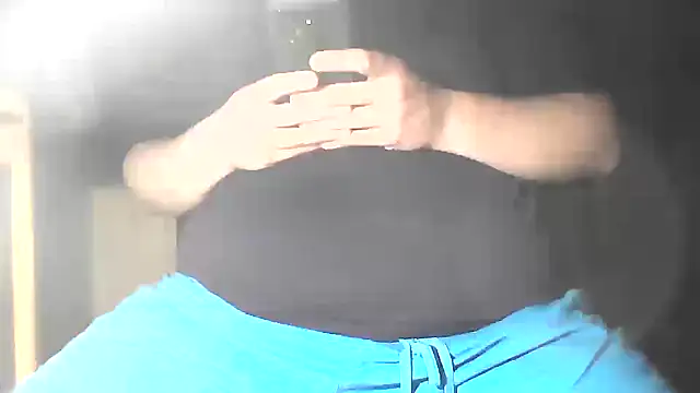 bigcumfrench online show from 04/17/26, 05:21