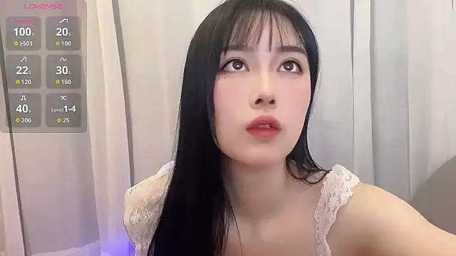 hayuyuyu online show from 02/05/26, 12:45