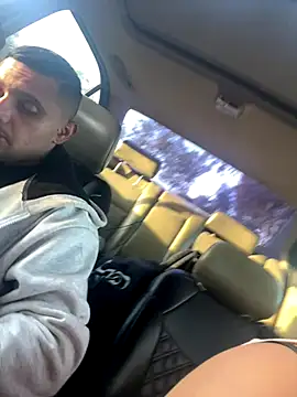 Snapshot of ymfg69 chatting on 12/15/25, 11:42 ymfg69 online show from 12/15/25, 11:42