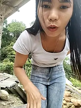 Snapshot of gugu0022 chatting on 03/28/26, 09:10 gugu0022 online show from 03/28/26, 09:10