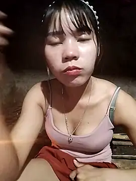 gugu0022 online show from 12/02/25, 10:50