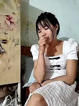 Snapshot of gugu0022 chatting on 04/02/26, 12:45 gugu0022 online show from 04/02/26, 12:45