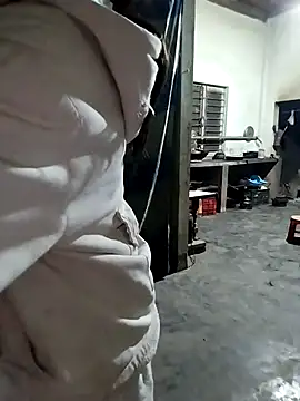 gugu0022 online show from 02/02/26, 12:15