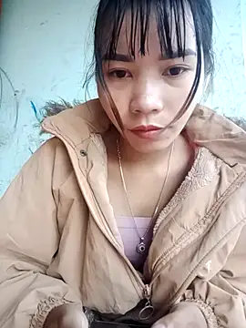 Snapshot of gugu0022 chatting on 11/28/25, 12:55 gugu0022 online show from 11/28/25, 12:55