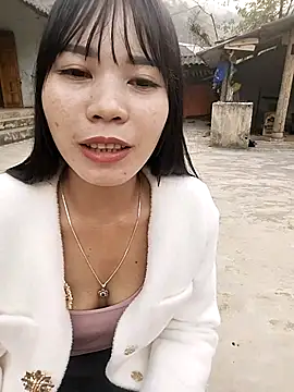 gugu0022 online show from 12/17/25, 09:36