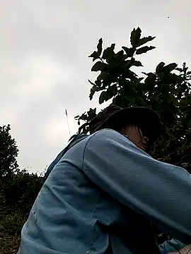 gugu0022 online show from 12/16/25, 09:13