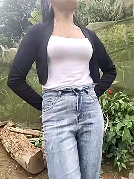 gugu0022 online show from 04/23/26, 10:44