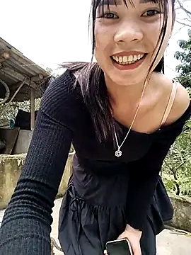 Snapshot of gugu0022 chatting on 03/16/26, 05:44 gugu0022 online show from 03/16/26, 05:44