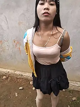 gugu0022 online show from 12/18/25, 09:47