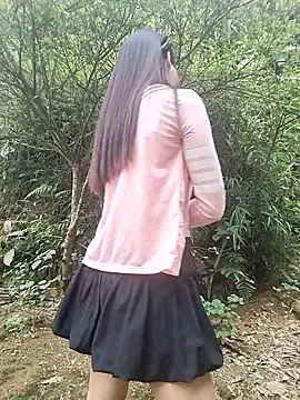 Snapshot of gugu0022 chatting on 04/01/26, 12:57 gugu0022 online show from 04/01/26, 12:57