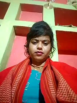 Snapshot of Kiranti_hot chatting on 11/14/25, 09:07 Kiranti hot online show from 11/14/25, 09:07