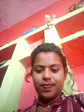 Snapshot of Kiranti_hot chatting on 11/13/25, 05:44 Kiranti hot online show from 11/13/25, 05:44