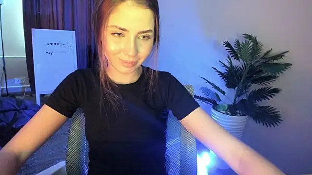 Aurora Glow21 online show from 02/03/26, 06:40