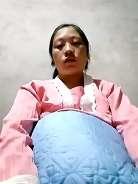 Snapshot of Micky_baby chatting on 04/19/26, 02:51 Micky baby online show from 04/19/26, 02:51