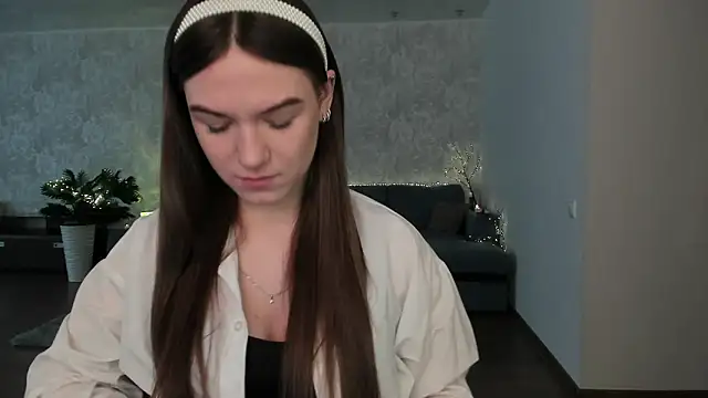 luna lust 212 online show from 04/11/26, 04:31