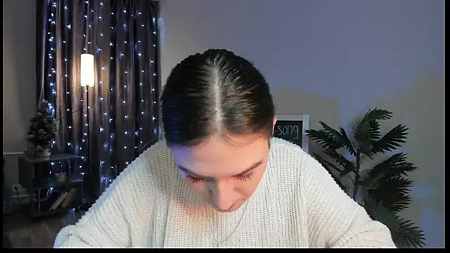 luna lust 212 online show from 01/12/26, 04:30