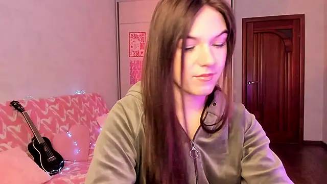 luna lust 212 online show from 05/03/26, 04:17