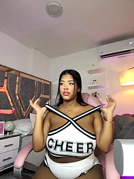 Snapshot of alexa_candy_01 chatting on 11/12/25, 11:36 alexa candy 01 online show from 11/12/25, 11:36