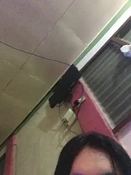 Pretty moccha online show from 11/19/25, 12:49