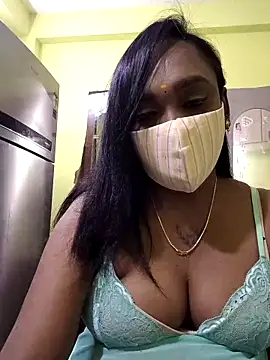 Dharshini98 online show from 02/19/26, 07:55