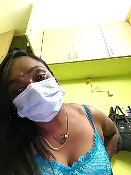 Dharshini98 online show from 11/28/25, 07:03