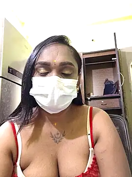 Dharshini98 online show from 02/02/26, 11:09