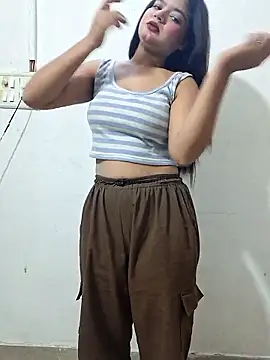 Snapshot of DIMPLE-GIRL88 chatting on 01/18/26, 09:07 DIMPLE-GIRL88 online show from 01/18/26, 09:07