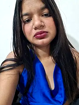 Snapshot of DIMPLE-GIRL88 chatting on 12/18/25, 06:12 DIMPLE-GIRL88 online show from 12/18/25, 06:12