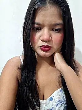 Snapshot of DIMPLE-GIRL88 chatting on 01/15/26, 07:28 DIMPLE-GIRL88 online show from 01/15/26, 07:28