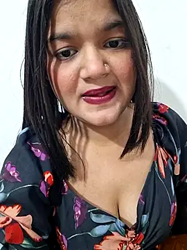 Snapshot of DIMPLE-GIRL88 chatting on 12/20/25, 07:00 DIMPLE-GIRL88 online show from 12/20/25, 07:00