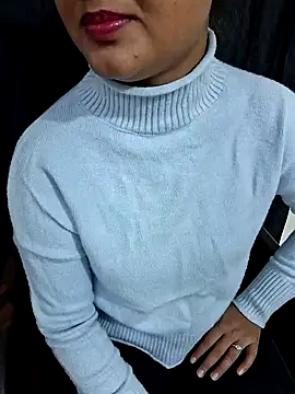 Snapshot of DIMPLE-GIRL88 chatting on 11/13/25, 04:27 DIMPLE-GIRL88 online show from 11/13/25, 04:27