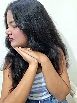 Snapshot of DIMPLE-GIRL88 chatting on 11/25/25, 05:52 DIMPLE-GIRL88 online show from 11/25/25, 05:52