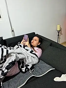7milo online show from 02/15/26, 07:02