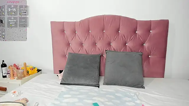 Julia roberss online show from 11/28/25, 03:17