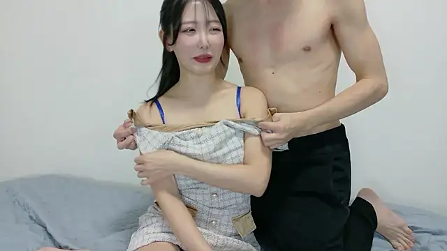 ikura chan online show from 11/26/25, 02:28