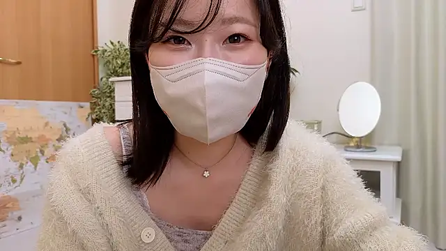 Snapshot of JPJr-KANA chatting on 11/15/25, 08:40 JPJr-KANA online show from 11/15/25, 08:40