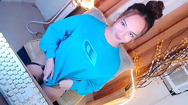 Natasha Sweetx online show from 02/05/26, 12:23